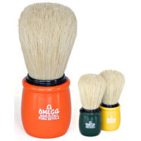 pennello-da-barba-in-setola-con-manico-in-plastica-omega-10051