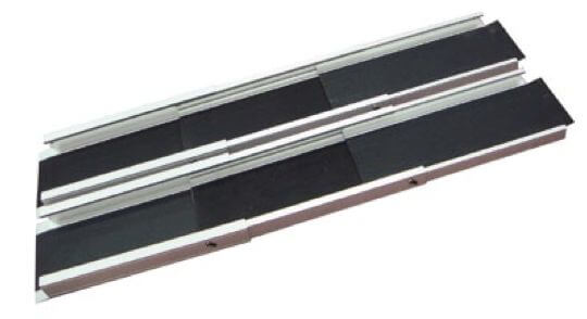 rampe-telescopiche-antiscivolo-per-carrozzina-termigea-re1