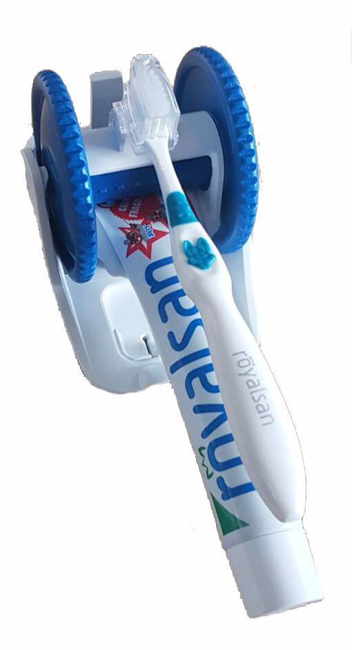 KIT da viaggio igiene orale bambino 7-12 anni CUSTODIA SPAZZOLINO  DENTIFRICIO Royalsan