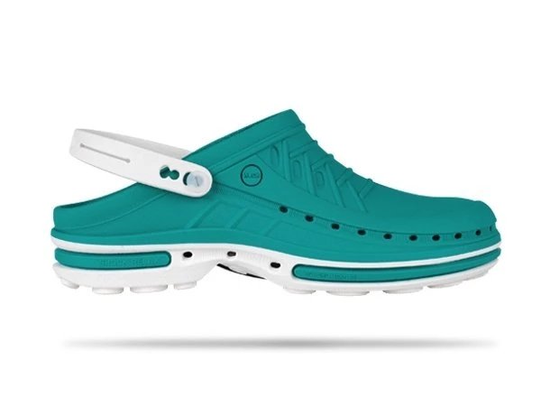 zoccoli-sanitari-professionali-autoclavabili-wock-clog-verde-bianco-1