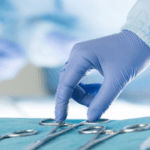 Chirurgia del Disco Intervertebrale: Cause, Sintomi e Possibili Soluzioni per Affrontare i Disturbi del Sonno