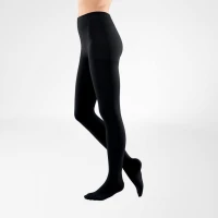 Collant a compressione graduata Bauerfeind VenoTrain Soft colore Black, indossato